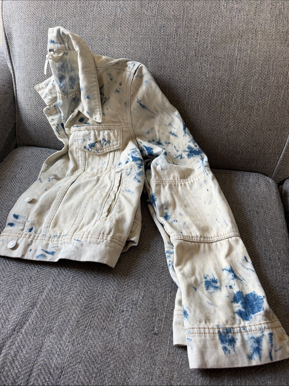 Free People Tie Dye Denim Jacket Size: Large - Picture 9 of 13